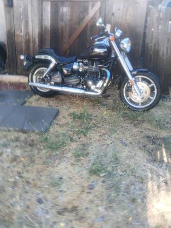 Super Low Miles, 2002 Triumph Speedmaster, 6k miles. Trade