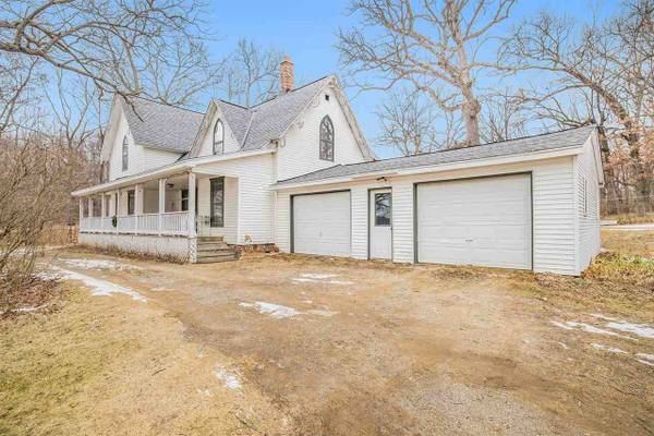 $249,900 / 3br - 2365ft2 - Farm House in the Country!!  Let's Trade!! (Hanover)63952522855298121