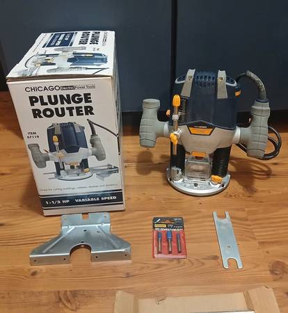 Plunge Router (Electric) 1