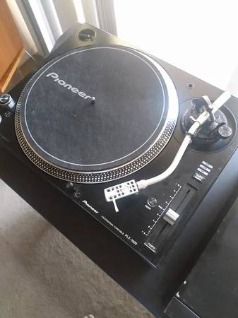 PIONEER PLX-1000 TURNTABLE 1
