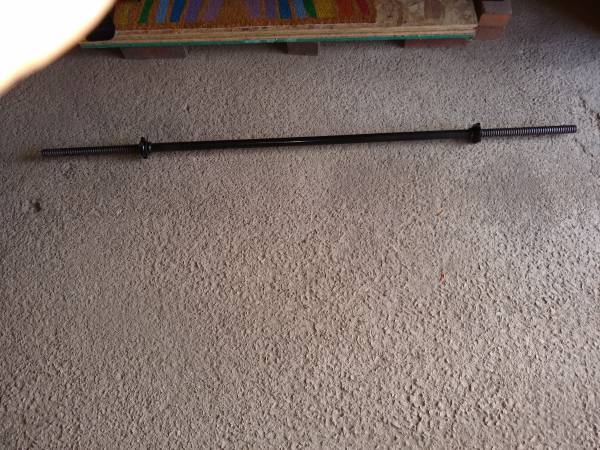 5 ft. Standard weight bar 1