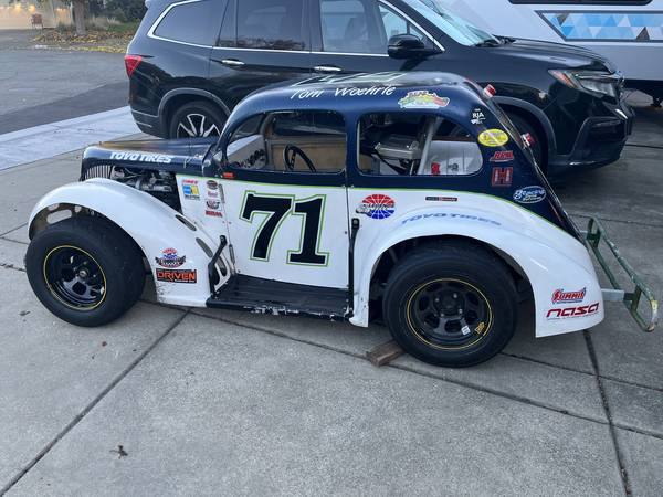 INEX Legend Race Car 1