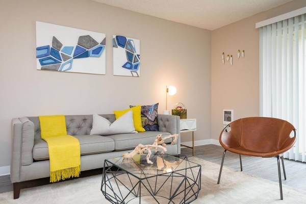 $1,297 / 1br - 769ft2 - Storage for Lease, Two Sparkling Swimming Pools, Online Payments (Argay Neighborhood)63831771100419122