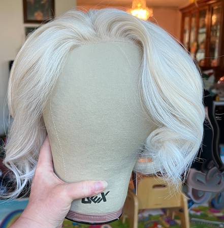 "Monroe" Synthetic heat friendly wig/STD 1