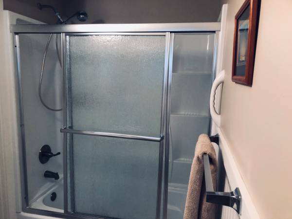 $1,500 / 1br - 900ft2 - All utilities included fully Furnished 1-bedroom Apt. (Asheville)64029211881601123