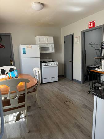 $995 / 1br - Private Bedroom in a shared apartment (Highwood)64010165217283124