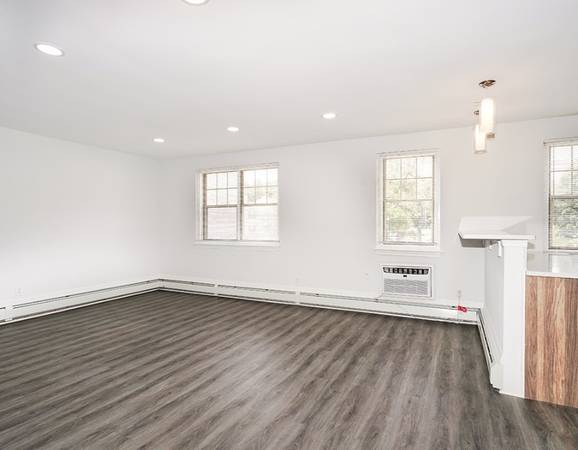 Washer/Dryer, Located in Baltimore, 2 BD 1
