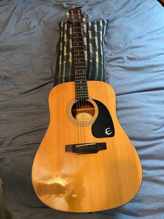 Epiphone Acoustic guitar PR200 NA great condition from 1998 1