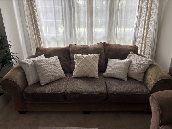 Sofa, Love seat,, Chair and Ottoman - Awesome condition 1