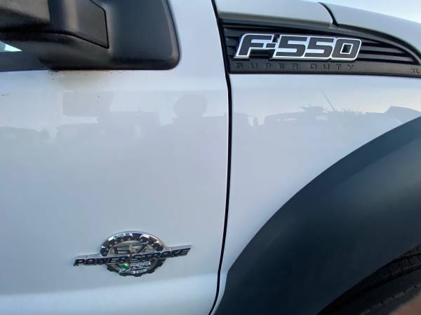 2016 Ford F550 XL - Photo 6