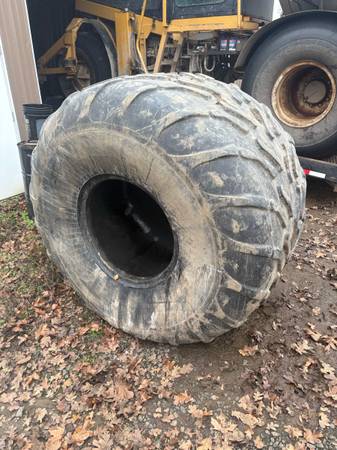 Flotation radial tire 1