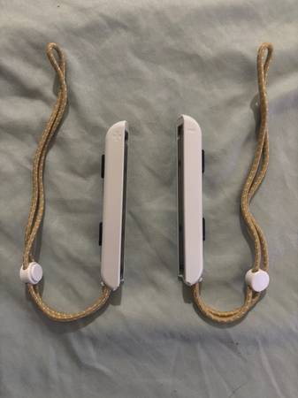 White Nintendo Switch Wrist Straps 1
