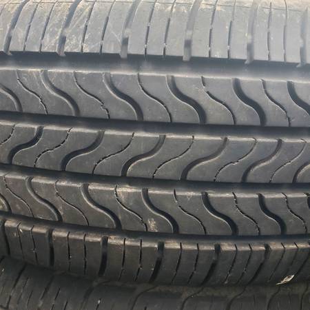 215 60 R16 Firestone 1