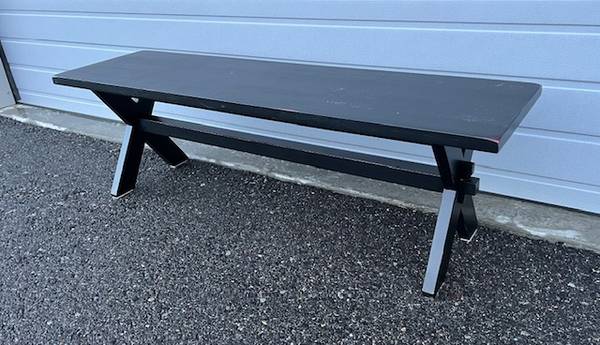 Bench (es) at Creative Bargains 1