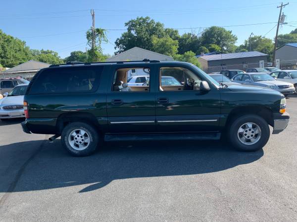 Suburbano Chevy 1500 LS de 2002, 1 dueño, ¡134 mil millas! - $7,950 (Charlotte)63613387623041124