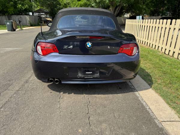 BMW Z4. 2006 4500 $ - $4,50063439264756483122