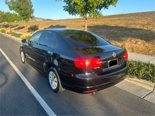 2011 Volkswagen Jetta - $4,800 (rohnert pk / cotati)63617527144835123