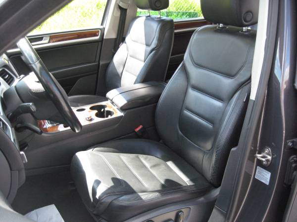 2011 Volkswagen Touareg VR6 Lux Sport AWD - $5,499 (fremont / union city / newark)63617474831105123