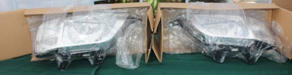 Headlights Headlamp Left, Right Pair Set NEW for 97-01 Honda CR-V 1