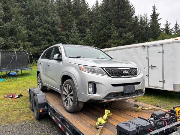 2015 Kia Sorento SX PARTING OUT 1