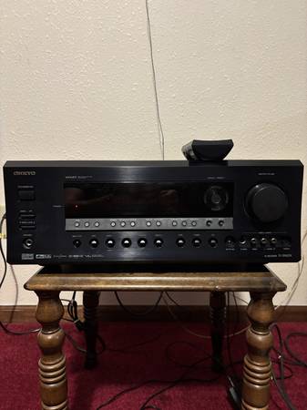 Onkyo  TX-SR603X 1