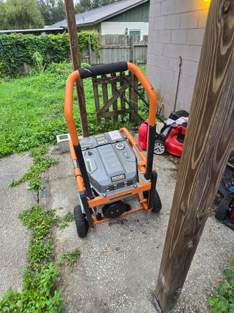 RIDGID 6800W GENERATOR 1