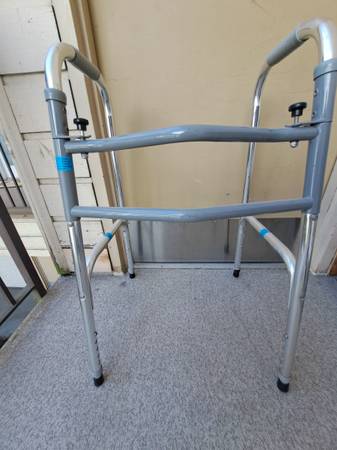 Mobility Walker 1