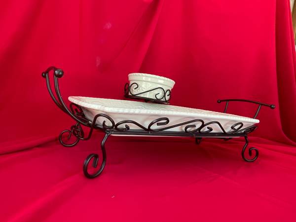 4-pc Wrought Iron Serving Dish and Sauce Bowl 1