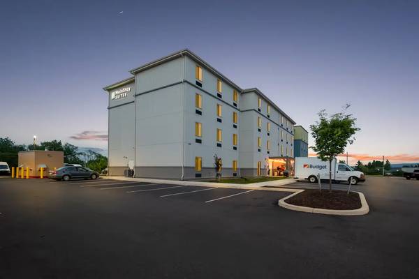 $499 / 1br - New Guest Special - Huge 1st Week Discount! (1405 Dennison Cir, Carlisle, PA)64009993833346120