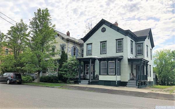 A home you can settle in at. Single Family or MFinvestment opportunity

$450,000

                        Athens