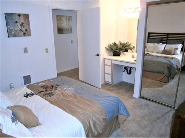 $1,575 / 2br - 900ft2 - 2 Months Free! Popular 2x1 Floor Plan – Great Value, Great Layout! (Wilsonville)63820763121793123
