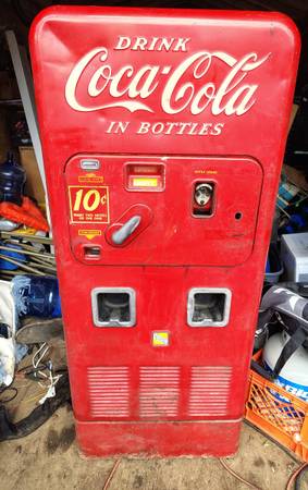 1955 VMC 72 Coke Machine (Super Rare) 1