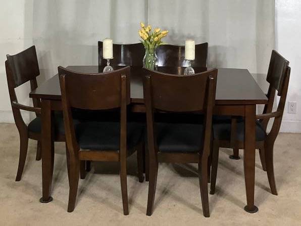 Elegant Extendable Dining Table 8 Chairs 1
