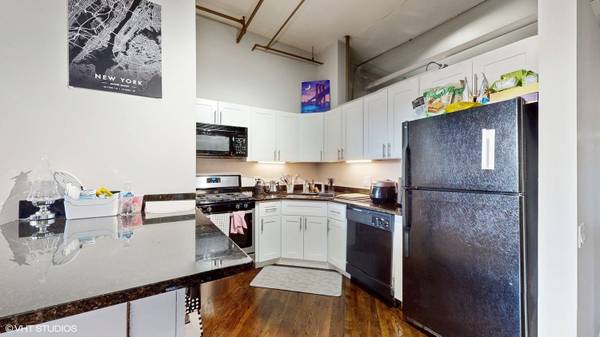$1,700 / 1br - 750ft2 - Oct-Jan - Chicago Sublet - Clinton Complex - Well Connected! (Clinton Complex)63899123256450124