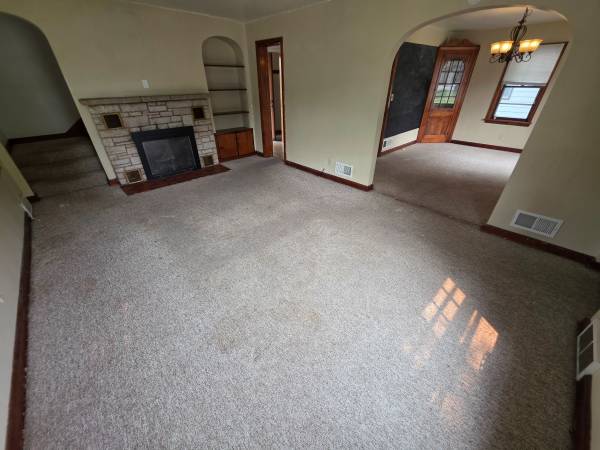 $1,100 / 3br - $1,100 |3Bd 1.5+Ba| 1002 5th Ave | Disponible ahora (Eau Claire)63845960029443120