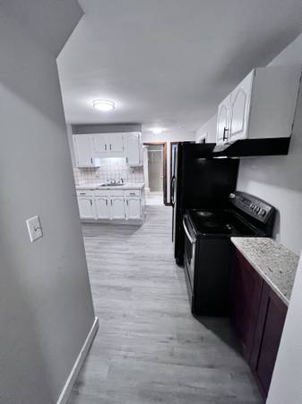 $2,400 / 2br - Everett 2 Bed/1 Bath | Gatos negociables | Cerca de Ferry St63863135762563122