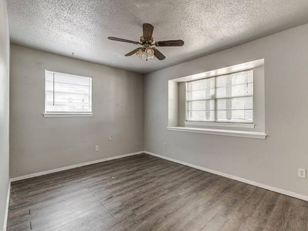 $700 / 2br - 884ft2 - Ready to move in 2 beds and 1 bath home* (Oklahoma City)63670484021633121