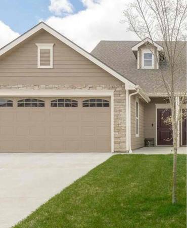 $2200.00 / 3br - 1378ft2 - Townhome