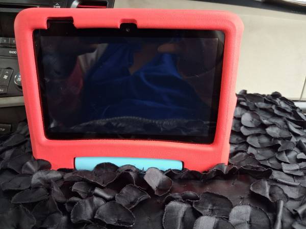 Amazon fire tablet 1