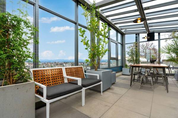 $2,719 / 730ft2 - On-Demand Espresso Machine, Library and Business Center (Capitol Hill, Seattle)63808131056001123
