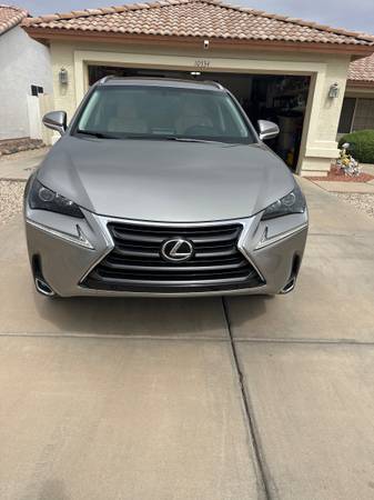 NX 200 T 1