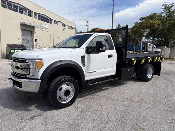 2017 Ford F 550 SD - Photo 2
