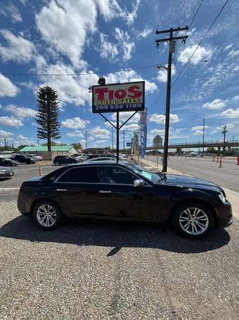 2016 Chrysler 300 - Financing Available! 1