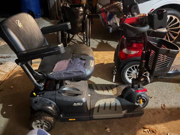 Buzzaround EX 3 wheel scooter 1