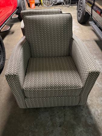PAIR OF SWIVEL GLIDE CHAIRS - $80 (Pewaukee)63471071717507120