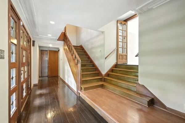$374,900 / 4br - 3018ft2 - Seller Financing Possible @ $425K 20% Down (Wildwood Park)63953481987459121