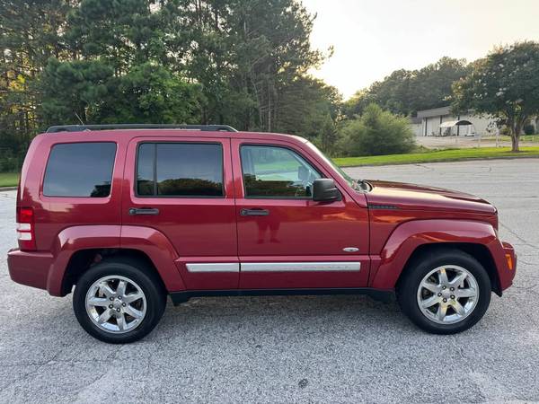 2012 JEEP LIBERTY SPORT - $6,50063502063067649124
