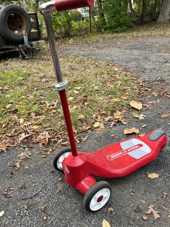 RADIO FLYER SCOOTER 1