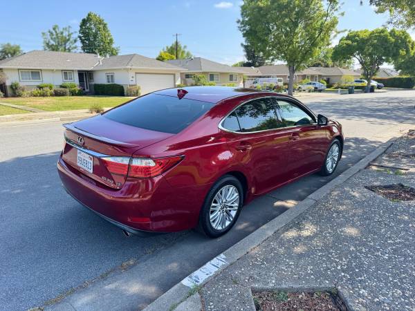 2015 Lexus ES350 - $10,000 (Mountain View)63470586482691123