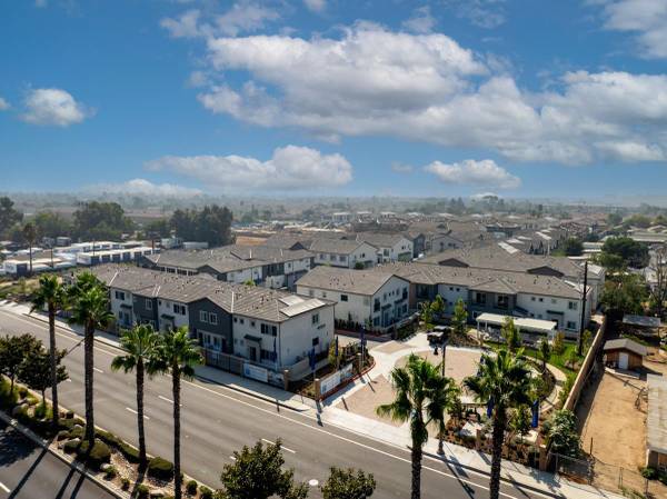 $3,692 / 3br - 1525ft2 - Quartz Countertops, Wood-Like Cabinets, Elevated Privacy and Comfort (Fontana, CA)64028083303425121